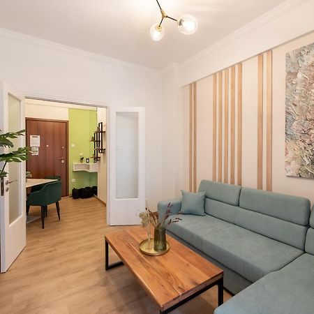 Medluxe Comfort Apartment Атина Екстериор снимка