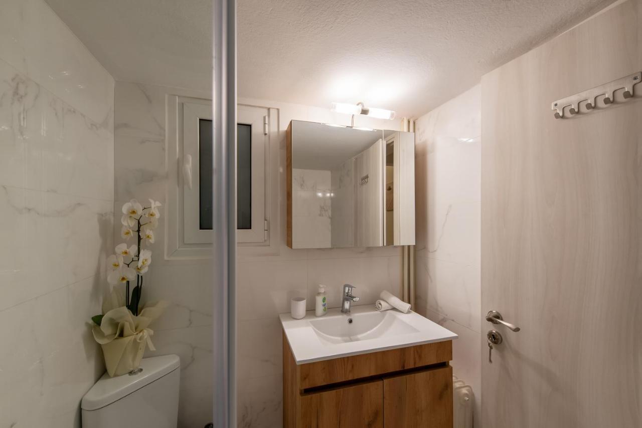 Medluxe Comfort Apartment Атина Екстериор снимка
